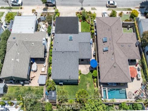 1005 Driftwood Avenue, Seal Beach, CA