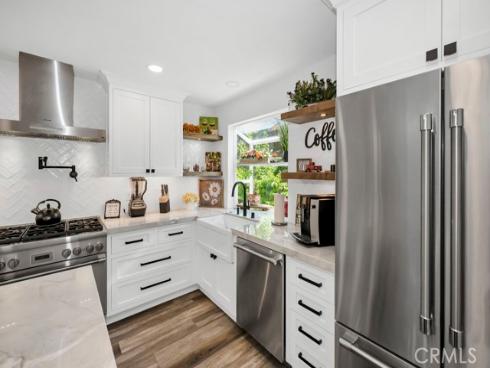 1005 Driftwood Avenue, Seal Beach, CA