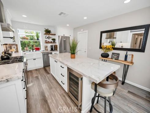1005 Driftwood Avenue, Seal Beach, CA