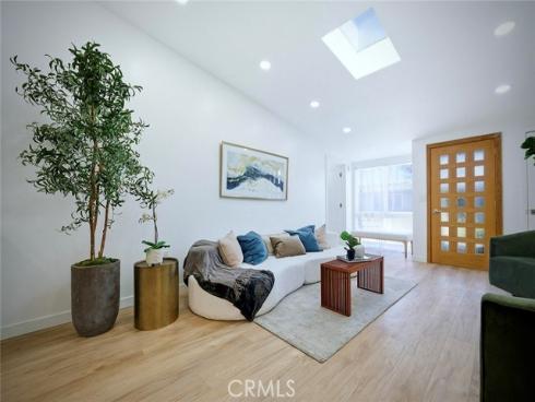 1462 Merion M2 - 30K Way, Seal Beach, CA