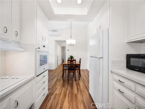 1981 Mckinney 14K WayM-15, Seal Beach, CA