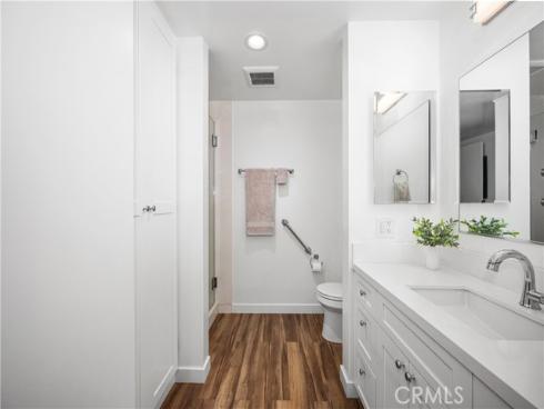 1981 Mckinney 14K WayM-15, Seal Beach, CA