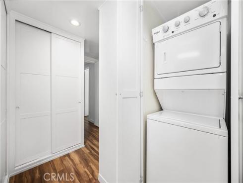 1981 Mckinney 14K WayM-15, Seal Beach, CA