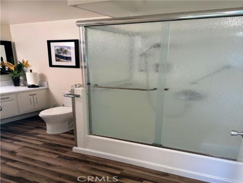 1460 Pelham M5-106F Road, Seal Beach, CA