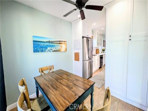 216 15th Street , Seal Beach, CA