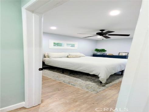 216 15th Street , Seal Beach, CA