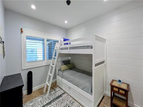 216 15th Street , Seal Beach, CA