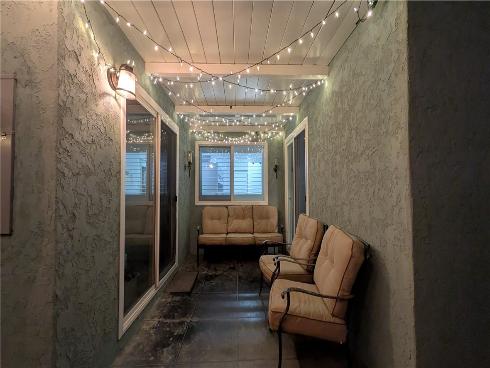 216 15th Street , Seal Beach, CA