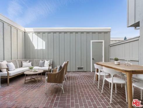 306 Regatta Way, Seal Beach, CA