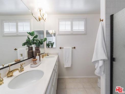 306 Regatta Way, Seal Beach, CA