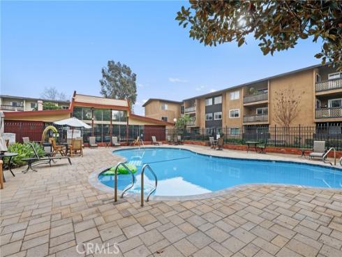 12200 Montecito D301 Road, Seal Beach, CA