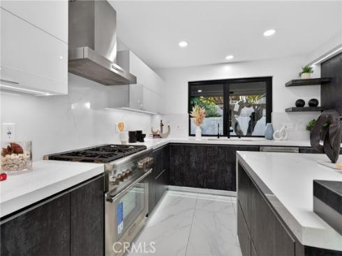 4664 Hazelnut Avenue, Seal Beach, CA