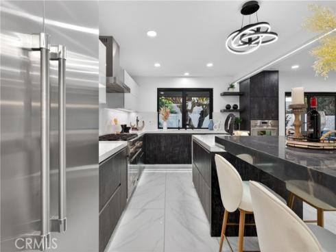 4664 Hazelnut Avenue, Seal Beach, CA