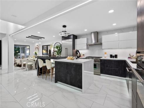 4664 Hazelnut Avenue, Seal Beach, CA