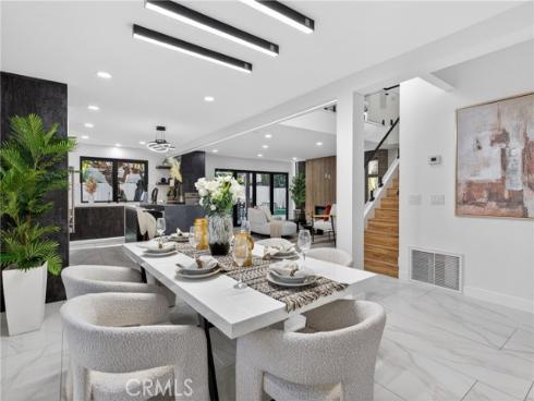 4664 Hazelnut Avenue, Seal Beach, CA