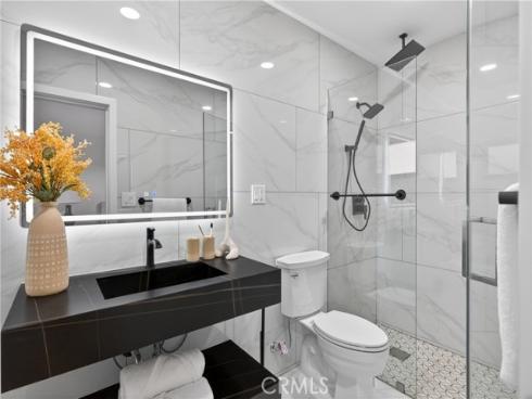 4664 Hazelnut Avenue, Seal Beach, CA