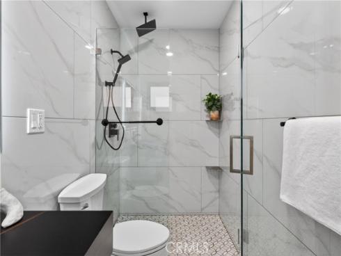 4664 Hazelnut Avenue, Seal Beach, CA