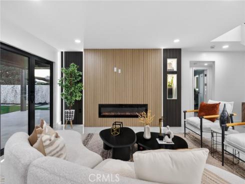 4664 Hazelnut Avenue, Seal Beach, CA