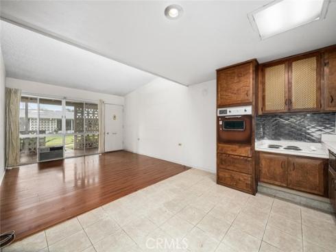 1642 Merion 39H WayM-2, Seal Beach, CA