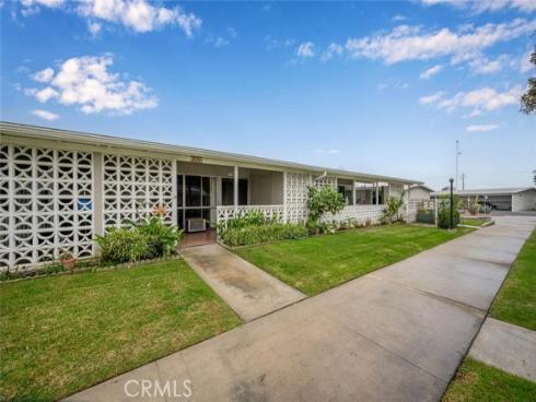 1642 Merion 39H WayM-2, Seal Beach, CA