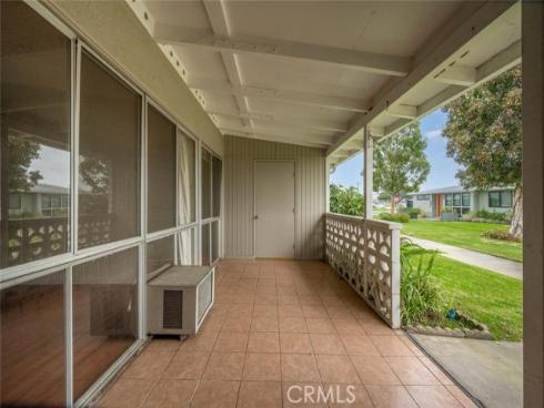 1642 Merion 39H WayM-2, Seal Beach, CA