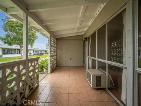 1642  Merion  39H  WayM-2, Seal Beach, CA