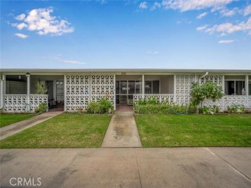 1642 Merion 39H WayM-2, Seal Beach, CA