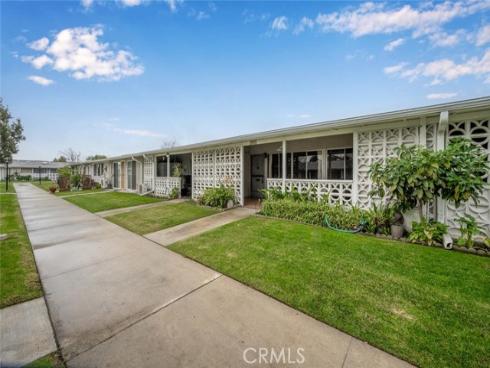 1642 Merion 39H WayM-2, Seal Beach, CA