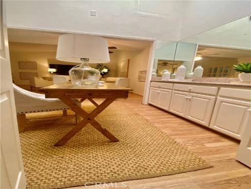 1880 Mckinney Way, M15-20b , Seal Beach, CA