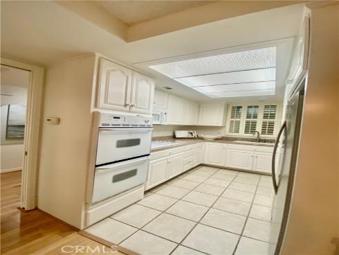 1880 Mckinney Way, M15-20b , Seal Beach, CA