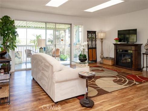 1980  Mckinney Way #13r (m15)  , Seal Beach, CA