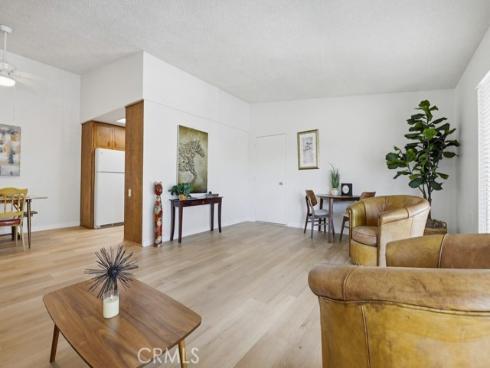 13342  Del Monte  5P , Seal Beach, CA
