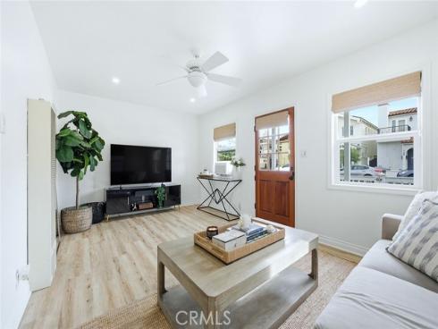 129  14th  , Seal Beach, CA