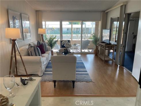 1421  Golden Rain  4 87F  Road, Seal Beach, CA