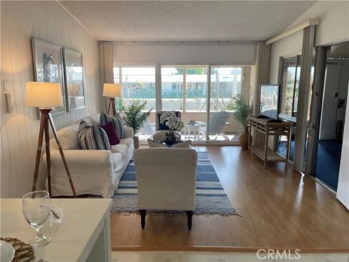 1421  Golden Rain  4 87F  Road, Seal Beach, CA