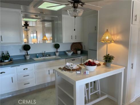 1421  Golden Rain  4 87F  Road, Seal Beach, CA