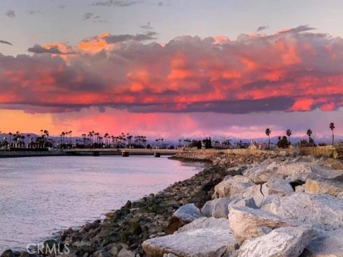 315 Spinnaker Way , Seal Beach, CA