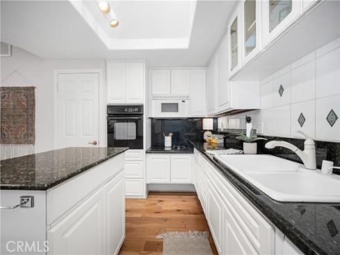 1320  Knollwood  42F  RoadM-4, Seal Beach, CA