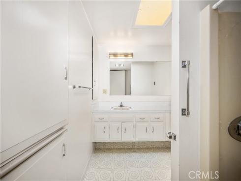 13751  St Andrews  33j  DriveM-1, Seal Beach, CA