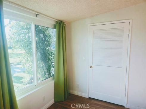 13920  Thunderbird  007C  Drive, Seal Beach, CA