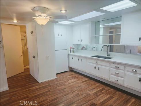 13920  Thunderbird  007C  Drive, Seal Beach, CA