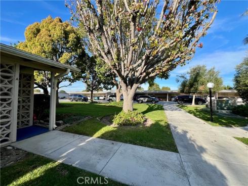 1730  Sunningdale Rd., M14-17a  , Seal Beach, CA
