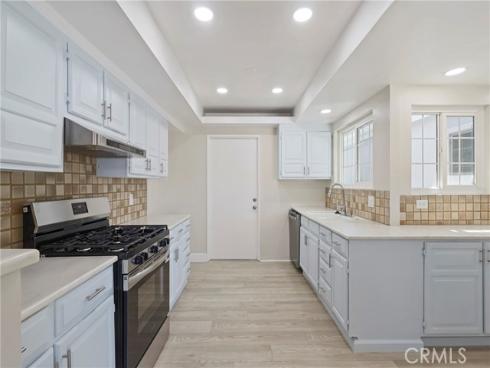 915  Coastline  , Seal Beach, CA