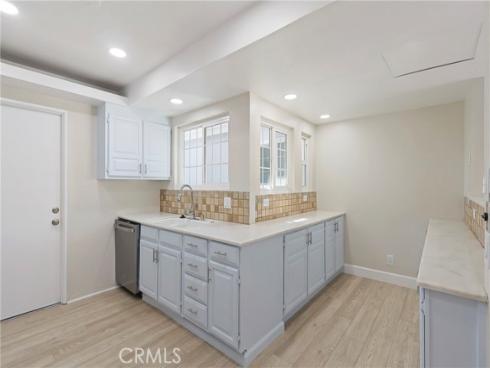 915  Coastline  , Seal Beach, CA