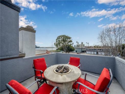 1713  Electric Avenue  , Seal Beach, CA