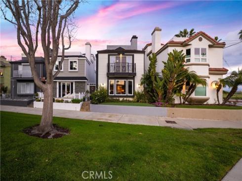 1713  Electric Avenue  , Seal Beach, CA