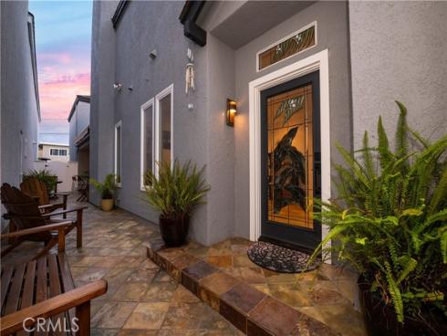 1713  Electric Avenue  , Seal Beach, CA