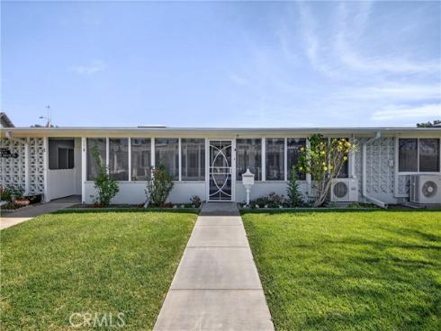 1200  Canoe Brook  19D  Drive, Seal Beach, CA