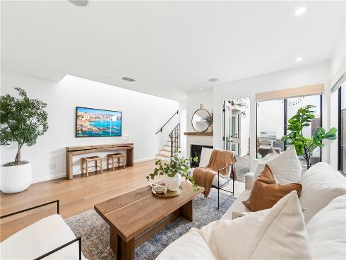 311  16th  , Seal Beach, CA