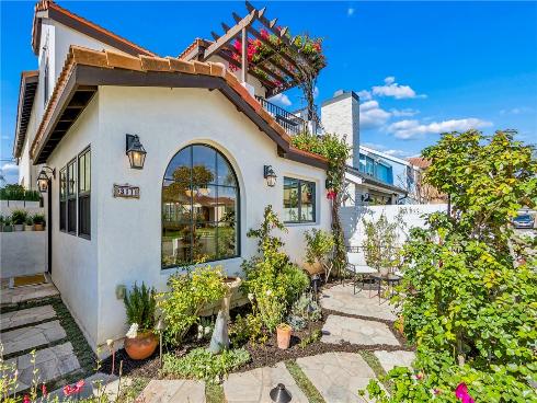 311  16th  , Seal Beach, CA
